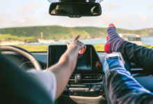 Is it illegal to drive barefoot